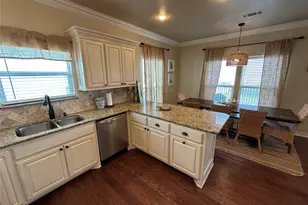 2029 Idyle View, Crystal Beach, TX 77650 - Photo 18