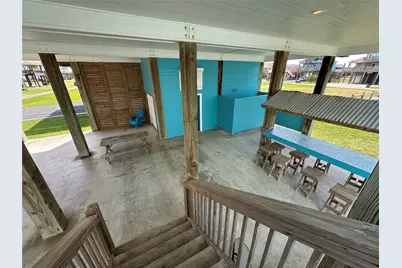2029 Idyle View, Crystal Beach, TX 77650 - Photo 6