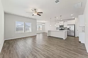 1214 Mira Mar Ct, Rosharon, TX 77583 - Photo 2