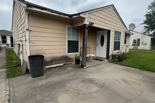 13013 Breezeway St, Houston, TX 77037 - Photo 2