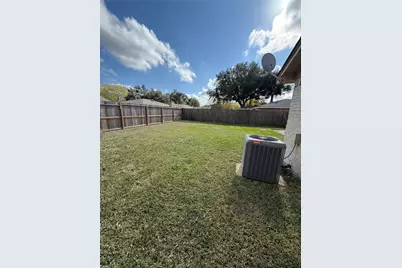 16715 Ribbonridge Drive, Sugar Land, TX 77498 - Photo 12