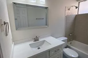 16715 Ribbonridge Dr, Sugar Land, TX 77498 - Photo 6