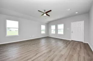 288 Buckskin Dr, Palacios, TX 77465 - Photo 14