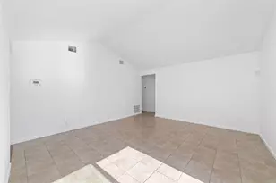 563 Slumberwood Dr, Houston, TX 77013 - Photo 12