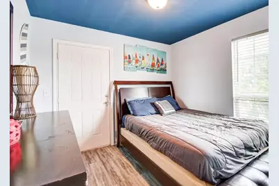 641 4th Street, Dickinson, TX 77539 - Photo 14