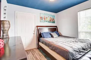 641 4th St, Dickinson, TX 77539 - Photo 14