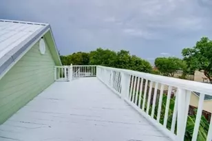 641 4th St, Dickinson, TX 77539 - Photo 28