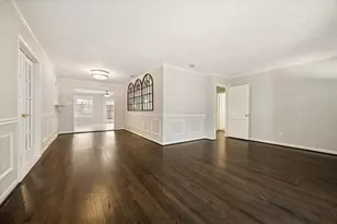 2619 Eastgrove Ln, Houston, TX 77027 - Photo 8