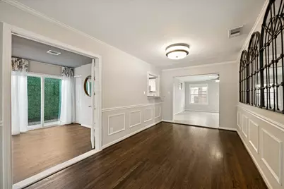 2619 Eastgrove Lane, Houston, TX 77027 - Photo 10