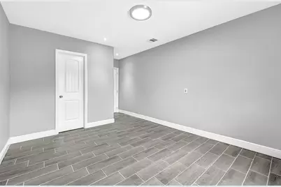 10122 Rockaway Drive, Houston, TX 77016 - Photo 14