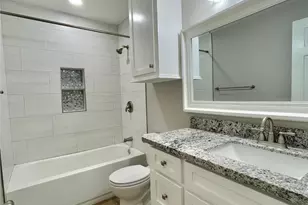 817 N Chenango St, Angleton, TX 77515 - Photo 10