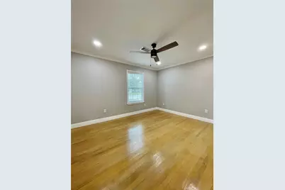 817 N Chenango Street, Angleton, TX 77515 - Photo 12