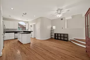 9829 Madeline Alyssa Ct, Houston, TX 77025 - Photo 12