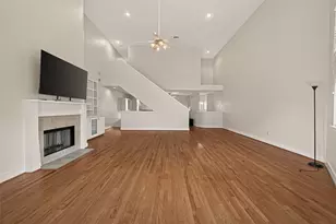 9829 Madeline Alyssa Ct, Houston, TX 77025 - Photo 8
