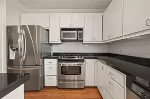 9829 Madeline Alyssa Ct, Houston, TX 77025 - Photo 16