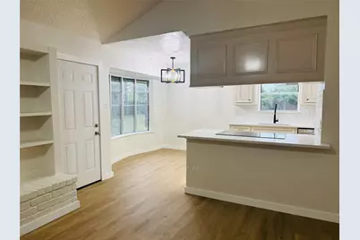 6734 Indian Lake Drive, Missouri City, TX 77489 - Photo 10