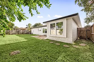 6235 Weststar Ln, Houston, TX 77072 - Photo 30
