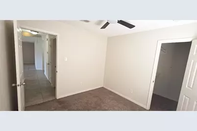 423 Capehill Drive, Houston, TX 77598 - Photo 8