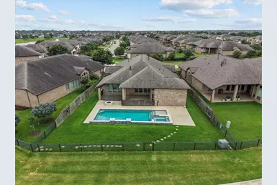 2420 Sky Harbor Lane, Friendswood, TX 77546 - Photo 4