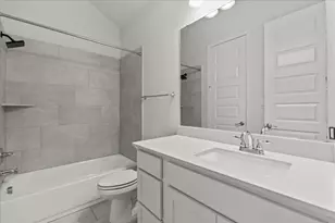 2420 Sky Harbor Ln, Friendswood, TX 77546 - Photo 34