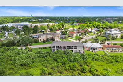 202 Debbie Lane, San Leon, TX 77539 - Photo 6