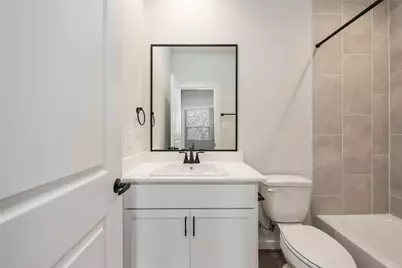 13 Fulton Row Lane, Houston, TX 77076 - Photo 4