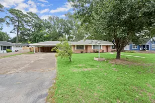 205 Taft Ave, Cleveland, TX 77327 - Photo 2