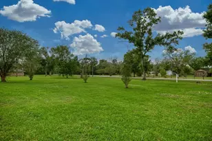 308 County Rd 893B, Angleton, TX 77515 - Photo 38