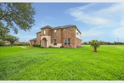 9011 Majesty Lane, Richmond, TX 77469 - Photo 16