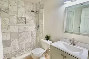 23 Dellforest Ct, The Woodlands, TX 77381 - Photo 10