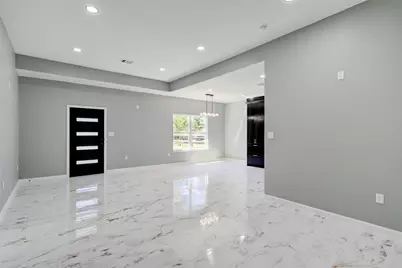 408 County Rd 3414, Cleveland, TX 77327 - Photo 6