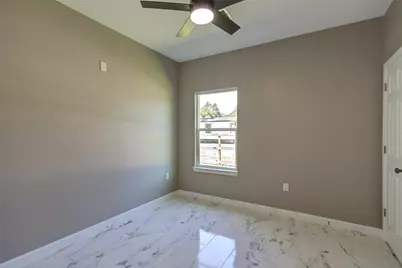 408 County Rd 3414, Cleveland, TX 77327 - Photo 14