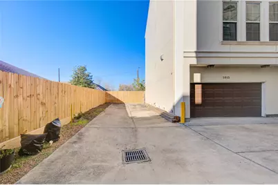 5226 Kiam Street #1015, Houston, TX 77007 - Photo 4