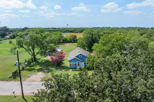 806 Plum St, Caldwell, TX 77836 - Photo 24