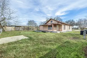 806 Plum St, Caldwell, TX 77836 - Photo 10