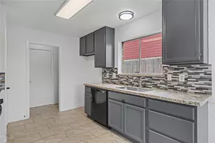 8115 Sweetgum Trace Dr, Houston, TX 77040 - Photo 20