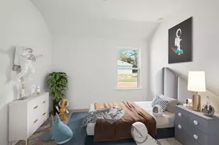 525 Comal Trl, Dayton, TX 77535 - Photo 6