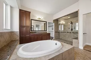323 W Bend Dr, League City, TX 77573 - Photo 16