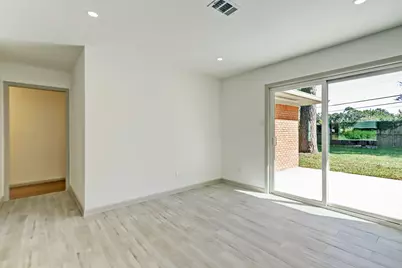 8331 Waterbury Drive, Houston, TX 77055 - Photo 12