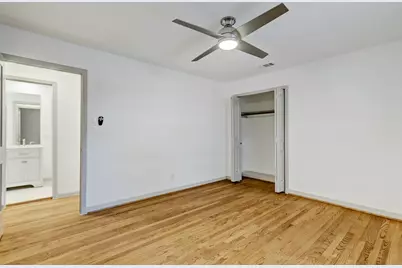 8331 Waterbury Drive, Houston, TX 77055 - Photo 22