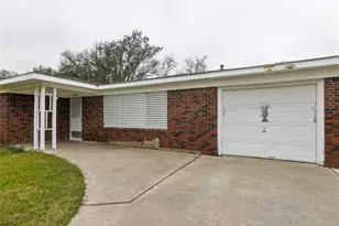 7502 Matranga St, Hitchcock, TX 77563 - Photo 4