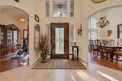 715 Somerset Street, Conroe, TX 77302 - Photo 2