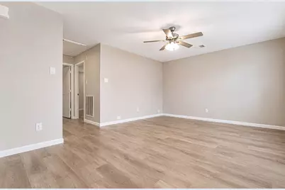9506 Lasbury Drive, Houston, TX 77083 - Photo 16