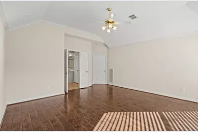 5819 Brook Bend Drive, Sugar Land, TX 77479 - Photo 30