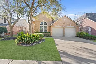 5819 Brook Bend Dr, Sugar Land, TX 77479 - Photo 1