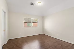 5819 Brook Bend Dr, Sugar Land, TX 77479 - Photo 40