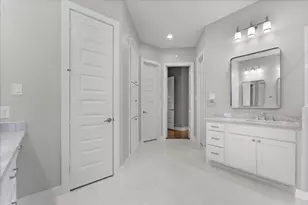5715 Balcones Ridge Ln, Houston, TX 77059 - Photo 32
