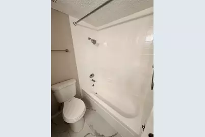 700 Thicket Lane #910, Houston, TX 77079 - Photo 6