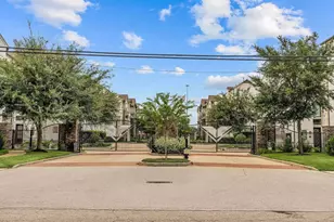 2642 Fountain Key Blvd, Houston, TX 77008 - Photo 4