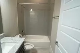 2642 Fountain Key Blvd, Houston, TX 77008 - Photo 12